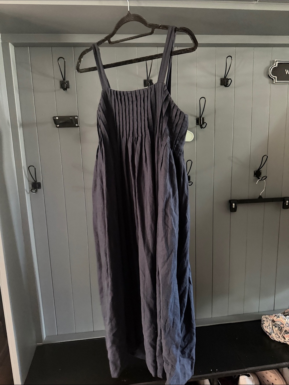 Banana Republic Classic Navy Blue Sleeveless Midi Dress